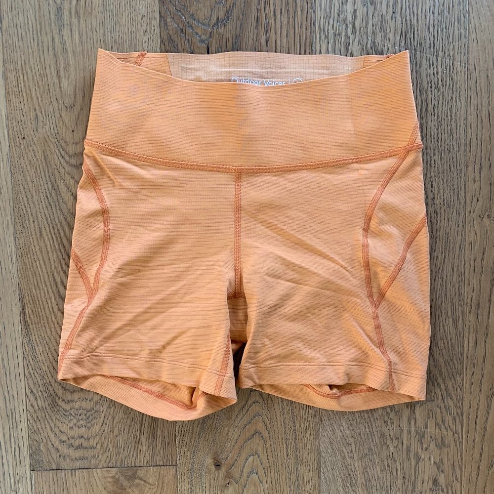 Outdoor Voices TechSweat Shorts in Papaya, size S